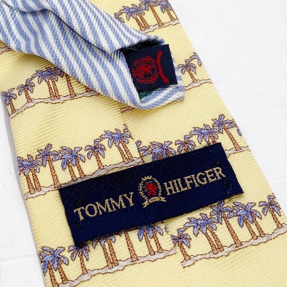 Tommy Hilfiger Men’s 100% Silk Tie - Picture 4 of 5
